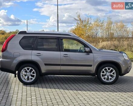 Ниссан ИксТрейл 2010 в Калуше на Automoto.ua Серый Ниссан ИксТрейл, объемом двигателя 2 л и пробегом 245 тыс. км за 11999 $, фото 6 на Automoto.ua
