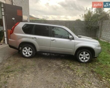 Ниссан ИксТрейл 2010 в Дубно на Automoto.ua Серый Ниссан ИксТрейл, объемом двигателя 2 л и пробегом 231 тыс. км за 12200 $, фото 3 на Automoto.ua