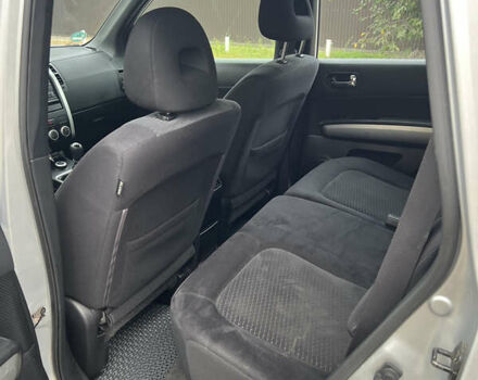 Серый Ниссан ИксТрейл, объемом двигателя 2 л и пробегом 263 тыс. км за 13000 $, фото 64 на Automoto.ua