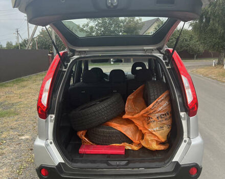 Серый Ниссан ИксТрейл, объемом двигателя 2 л и пробегом 263 тыс. км за 13000 $, фото 49 на Automoto.ua