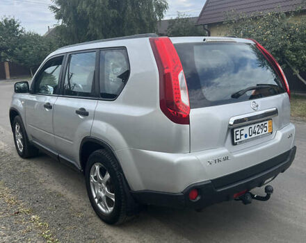 Серый Ниссан ИксТрейл, объемом двигателя 2 л и пробегом 263 тыс. км за 13000 $, фото 35 на Automoto.ua