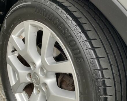 Серый Ниссан ИксТрейл, объемом двигателя 2.2 л и пробегом 189 тыс. км за 5350 $, фото 21 на Automoto.ua