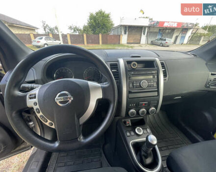 Серый Ниссан ИксТрейл, объемом двигателя 2 л и пробегом 127 тыс. км за 12000 $, фото 20 на Automoto.ua