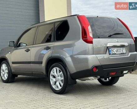 Серый Ниссан ИксТрейл, объемом двигателя 2 л и пробегом 147 тыс. км за 12300 $, фото 18 на Automoto.ua
