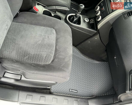 Серый Ниссан ИксТрейл, объемом двигателя 2 л и пробегом 263 тыс. км за 13000 $, фото 75 на Automoto.ua