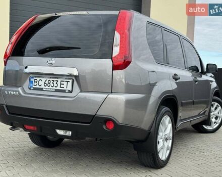 Серый Ниссан ИксТрейл, объемом двигателя 2 л и пробегом 147 тыс. км за 12300 $, фото 56 на Automoto.ua