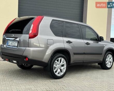 Серый Ниссан ИксТрейл, объемом двигателя 2 л и пробегом 147 тыс. км за 12300 $, фото 15 на Automoto.ua