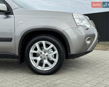 Серый Ниссан ИксТрейл, объемом двигателя 2 л и пробегом 147 тыс. км за 12300 $, фото 51 на Automoto.ua