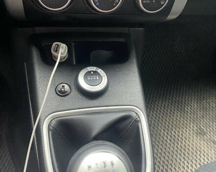 Серый Ниссан ИксТрейл, объемом двигателя 2 л и пробегом 285 тыс. км за 11800 $, фото 5 на Automoto.ua