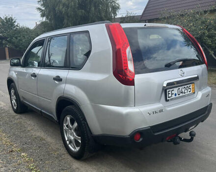 Серый Ниссан ИксТрейл, объемом двигателя 2 л и пробегом 263 тыс. км за 13000 $, фото 34 на Automoto.ua