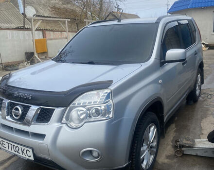 Серый Ниссан ИксТрейл, объемом двигателя 2 л и пробегом 285 тыс. км за 11800 $, фото 7 на Automoto.ua