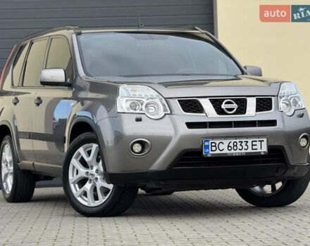 Серый Ниссан ИксТрейл, объемом двигателя 2 л и пробегом 147 тыс. км за 12300 $, фото 6 на Automoto.ua