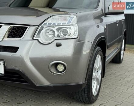 Серый Ниссан ИксТрейл, объемом двигателя 2 л и пробегом 147 тыс. км за 12300 $, фото 45 на Automoto.ua