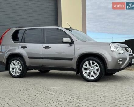 Серый Ниссан ИксТрейл, объемом двигателя 2 л и пробегом 147 тыс. км за 12300 $, фото 14 на Automoto.ua