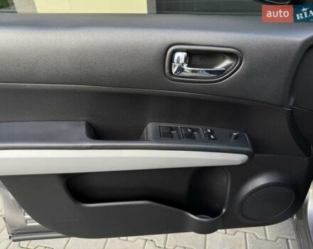 Серый Ниссан ИксТрейл, объемом двигателя 2 л и пробегом 147 тыс. км за 12300 $, фото 87 на Automoto.ua