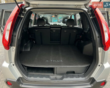 Серый Ниссан ИксТрейл, объемом двигателя 2 л и пробегом 153 тыс. км за 16500 $, фото 17 на Automoto.ua