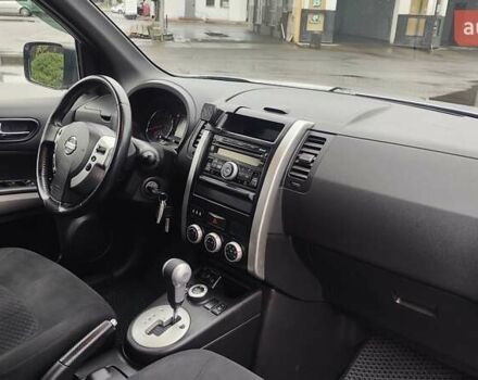 Серый Ниссан ИксТрейл, объемом двигателя 2.49 л и пробегом 217 тыс. км за 9951 $, фото 16 на Automoto.ua