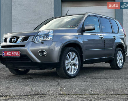 Серый Ниссан ИксТрейл, объемом двигателя 2 л и пробегом 269 тыс. км за 13399 $, фото 8 на Automoto.ua