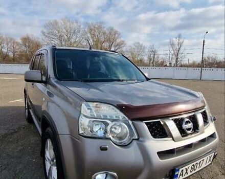 Сірий Ніссан ІксТрейл, об'ємом двигуна 2.49 л та пробігом 236 тис. км за 10999 $, фото 5 на Automoto.ua