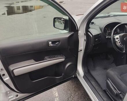 Сірий Ніссан ІксТрейл, об'ємом двигуна 2.49 л та пробігом 217 тис. км за 9990 $, фото 11 на Automoto.ua