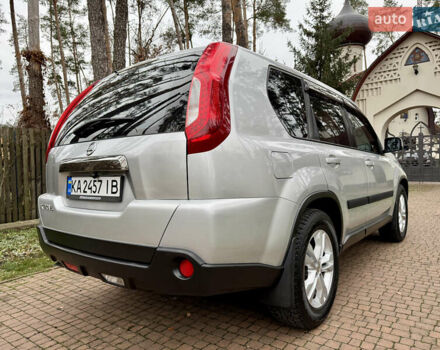 Серый Ниссан ИксТрейл, объемом двигателя 2.49 л и пробегом 199 тыс. км за 11700 $, фото 40 на Automoto.ua