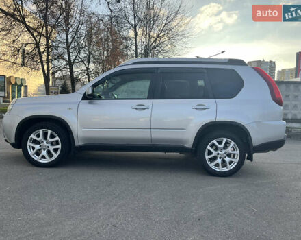 Серый Ниссан ИксТрейл, объемом двигателя 2 л и пробегом 180 тыс. км за 10800 $, фото 10 на Automoto.ua