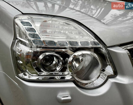 Серый Ниссан ИксТрейл, объемом двигателя 2.49 л и пробегом 199 тыс. км за 11700 $, фото 49 на Automoto.ua