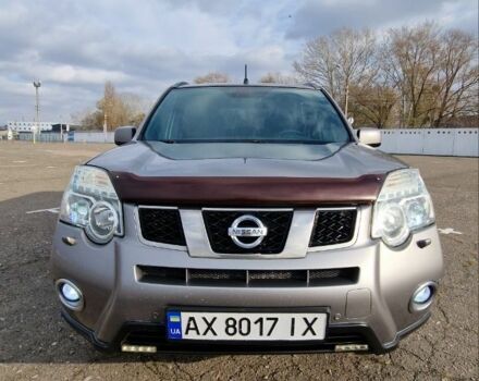 Сірий Ніссан ІксТрейл, об'ємом двигуна 2.5 л та пробігом 236 тис. км за 11000 $, фото 3 на Automoto.ua