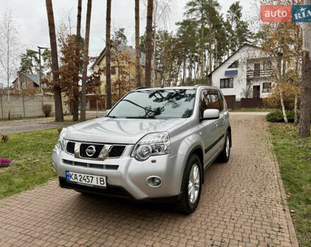 Серый Ниссан ИксТрейл, объемом двигателя 2.49 л и пробегом 199 тыс. км за 11700 $, фото 18 на Automoto.ua