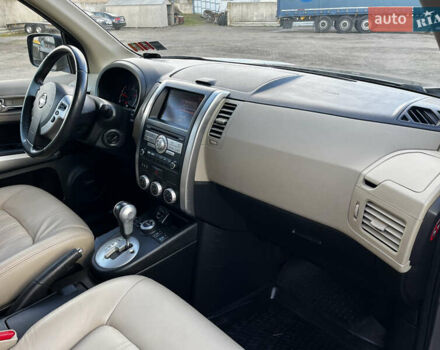 Сірий Ніссан ІксТрейл, об'ємом двигуна 2 л та пробігом 269 тис. км за 13399 $, фото 46 на Automoto.ua