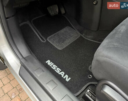 Серый Ниссан ИксТрейл, объемом двигателя 2.49 л и пробегом 199 тыс. км за 11700 $, фото 69 на Automoto.ua