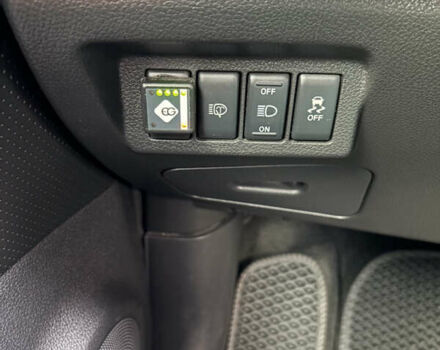 Сірий Ніссан ІксТрейл, об'ємом двигуна 2.49 л та пробігом 196 тис. км за 11800 $, фото 13 на Automoto.ua