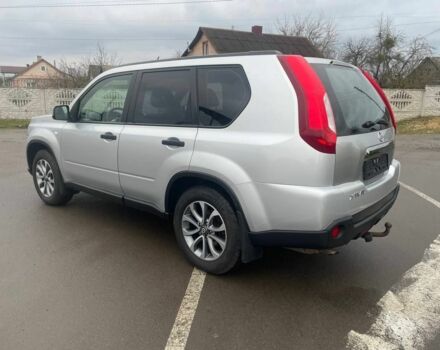 Серый Ниссан ИксТрейл, объемом двигателя 2 л и пробегом 265 тыс. км за 8700 $, фото 5 на Automoto.ua