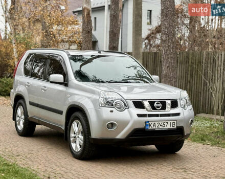 Серый Ниссан ИксТрейл, объемом двигателя 2.49 л и пробегом 199 тыс. км за 11700 $, фото 5 на Automoto.ua