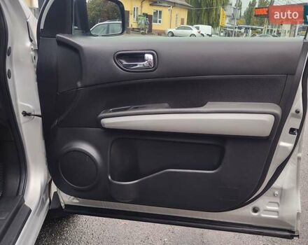 Сірий Ніссан ІксТрейл, об'ємом двигуна 2.49 л та пробігом 217 тис. км за 9990 $, фото 17 на Automoto.ua