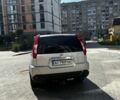 Серый Ниссан ИксТрейл, объемом двигателя 2 л и пробегом 297 тыс. км за 11000 $, фото 3 на Automoto.ua