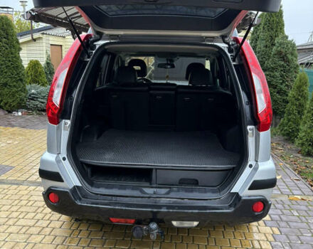 Сірий Ніссан ІксТрейл, об'ємом двигуна 2.49 л та пробігом 196 тис. км за 11800 $, фото 10 на Automoto.ua