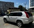 Серый Ниссан ИксТрейл, объемом двигателя 2 л и пробегом 297 тыс. км за 11000 $, фото 2 на Automoto.ua