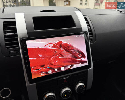 Серый Ниссан ИксТрейл, объемом двигателя 2.49 л и пробегом 199 тыс. км за 11700 $, фото 80 на Automoto.ua