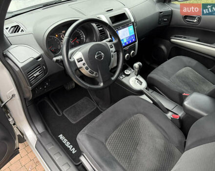 Серый Ниссан ИксТрейл, объемом двигателя 2.49 л и пробегом 199 тыс. км за 11700 $, фото 61 на Automoto.ua