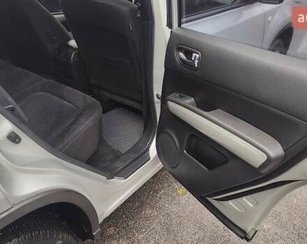 Серый Ниссан ИксТрейл, объемом двигателя 2.49 л и пробегом 217 тыс. км за 9951 $, фото 21 на Automoto.ua