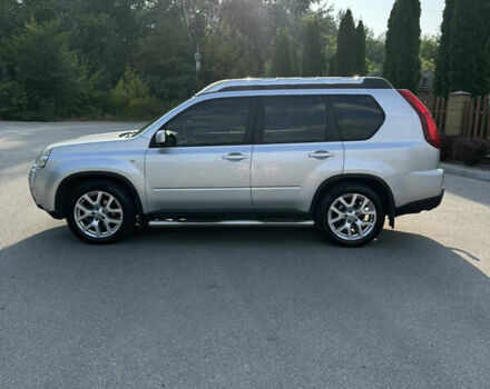 Серый Ниссан ИксТрейл, объемом двигателя 2 л и пробегом 245 тыс. км за 9999 $, фото 6 на Automoto.ua