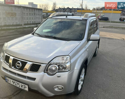 Серый Ниссан ИксТрейл, объемом двигателя 2 л и пробегом 180 тыс. км за 10800 $, фото 3 на Automoto.ua