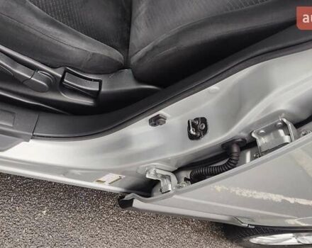 Серый Ниссан ИксТрейл, объемом двигателя 2.49 л и пробегом 217 тыс. км за 9951 $, фото 14 на Automoto.ua