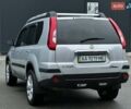 Серый Ниссан ИксТрейл, объемом двигателя 2 л и пробегом 261 тыс. км за 9800 $, фото 3 на Automoto.ua