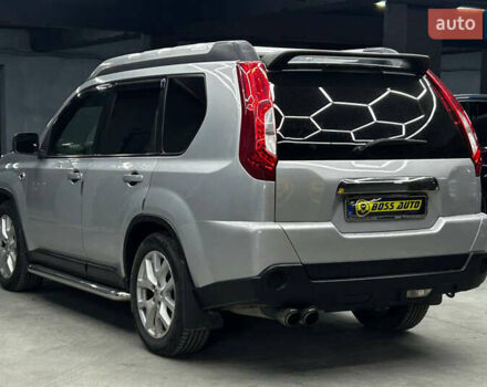 Серый Ниссан ИксТрейл, объемом двигателя 1.99 л и пробегом 222 тыс. км за 11300 $, фото 3 на Automoto.ua