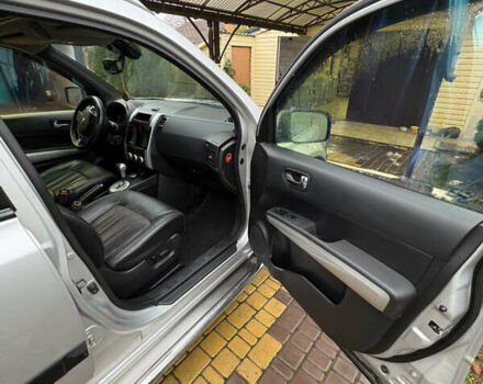 Сірий Ніссан ІксТрейл, об'ємом двигуна 2.49 л та пробігом 196 тис. км за 11800 $, фото 8 на Automoto.ua