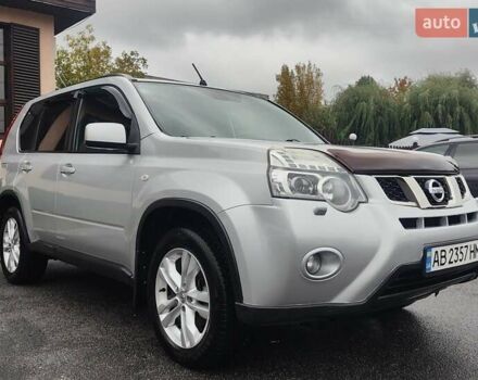 Серый Ниссан ИксТрейл, объемом двигателя 2.49 л и пробегом 217 тыс. км за 9951 $, фото 2 на Automoto.ua