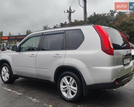 Сірий Ніссан ІксТрейл, об'ємом двигуна 2.49 л та пробігом 217 тис. км за 9990 $, фото 8 на Automoto.ua