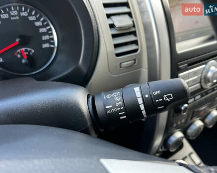 Серый Ниссан ИксТрейл, объемом двигателя 2 л и пробегом 269 тыс. км за 13499 $, фото 32 на Automoto.ua